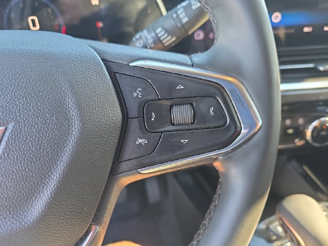 Certified 2025 Chevrolet Trax ACTIV FWD image 29