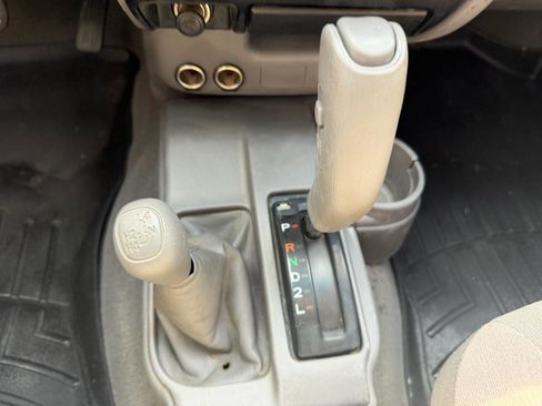 Used 2004 Toyota Tacoma 4x4 Xtracab V6 image 24