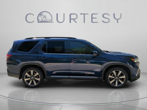 Used 2023 Honda Pilot Elite image 8