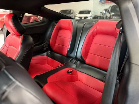 Used 2019 Ford Mustang GT Premium w/ Performance Package - Level 2 RWD image 13