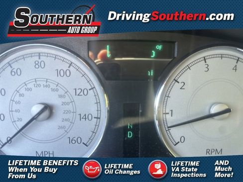 Used 2006 Chrysler 300 C w/ Navigation & Sound Group II image 1