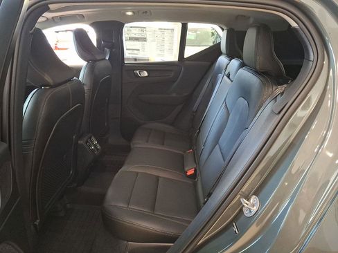 Certified 2026 Volvo XC40 B5 Ultra w/ Protection Package Premier image 6