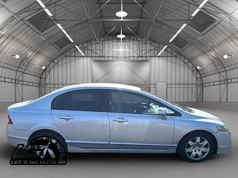 Used 2010 Honda Civic LX image 8