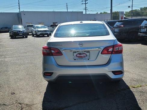 Used 2016 Nissan Sentra SV w/ Style Package FWD image 7