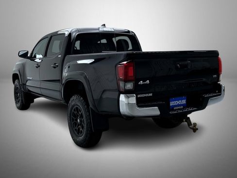 Used 2020 Toyota Tacoma SR5 AWD/4WD image 7