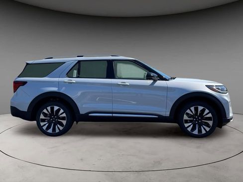 New 2026 Ford Explorer Platinum AWD/4WD image 11