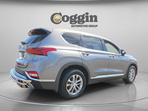 Used 2019 Hyundai Santa Fe SEL image 6