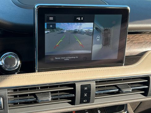 Used 2020 Lincoln Corsair Reserve w/ Equipment Group 201A image 14