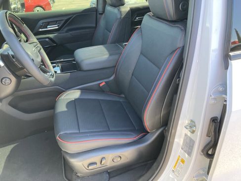 New 2025 Chevrolet Silverado EV RST image 35