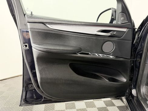 Used 2015 BMW X5 xDrive50i AWD/4WD image 30