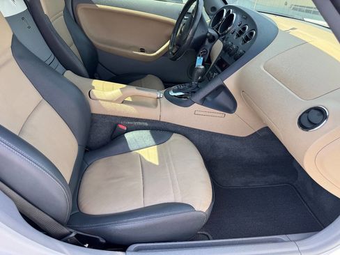 Used 2007 Pontiac Solstice Convertible w/ Premium Package image 8