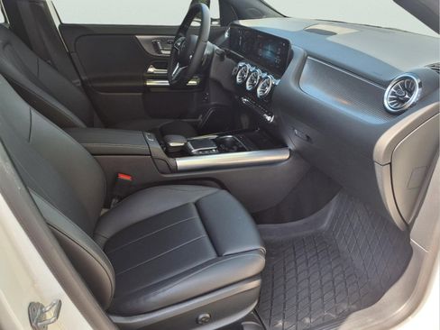 Certified 2022 Mercedes-Benz GLA 250 4MATIC image 25