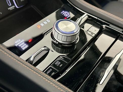 Used 2022 Jeep Grand Cherokee Summit image 17