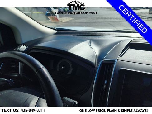 Used 2024 Ford Edge Titanium image 21