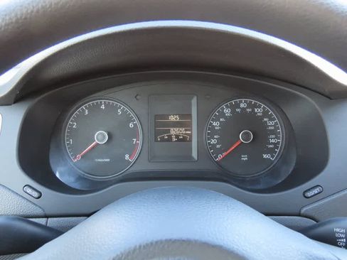 Used 2014 Volkswagen Jetta S image 21