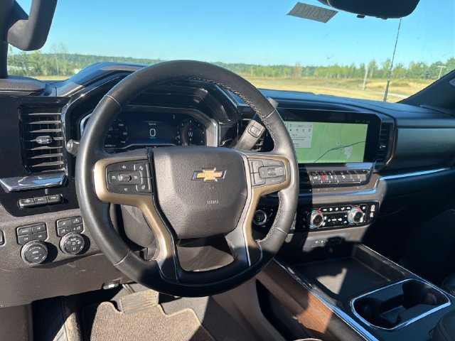 Used 2024 Chevrolet Silverado 3500 High Country w/ Technology Package AWD/4WD image 14