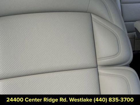 New 2026 Lincoln Navigator Reserve AWD/4WD image 16
