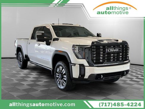 Used 2024 GMC Sierra 2500 Denali Ultimate AWD/4WD image 1