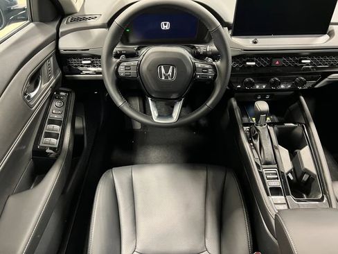 Used 2024 Honda Accord Touring image 12