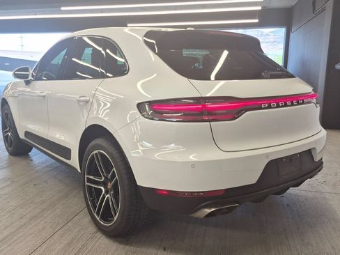 Certified 2021 Porsche Macan AWD/4WD image 3