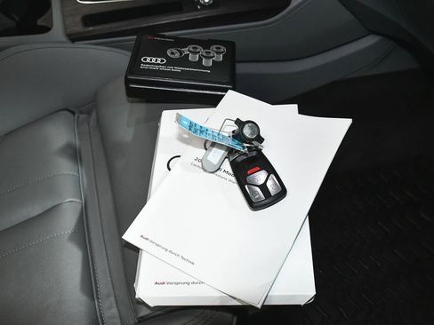 Used 2023 Audi Q5 2.0T Premium Plus w/ Premium Plus Package image 65