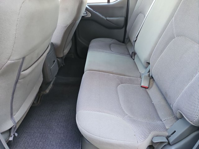 Used 2018 Nissan Frontier SV AWD/4WD image 23