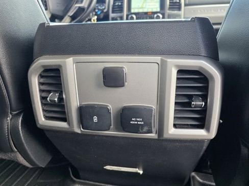 Used 2019 Ford F350 Lariat w/ Chrome Package image 11