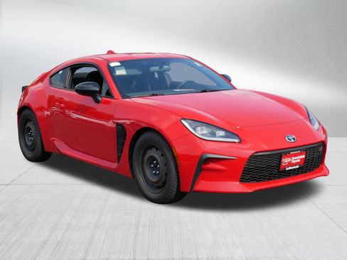 Certified 2023 Toyota GR86 Premium RWD image 7