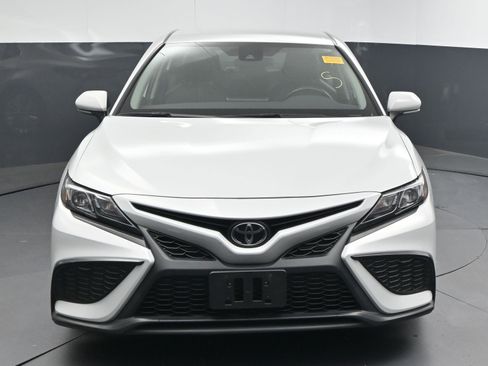 Certified 2023 Toyota Camry SE image 2
