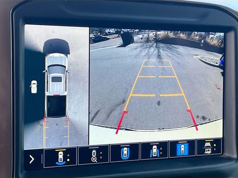 Used 2021 Chevrolet Silverado 1500 High Country w/ Technology Package image 14