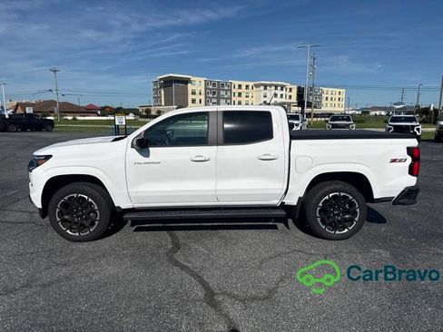 Used 2026 Chevrolet Colorado Z71 w/ Technology Package AWD/4WD image 6