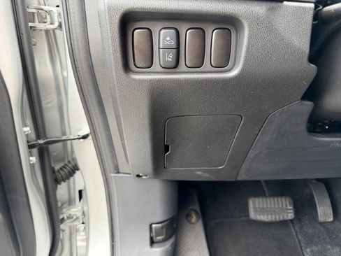Used 2025 Mitsubishi Outlander Sport ES AWD/4WD image 16