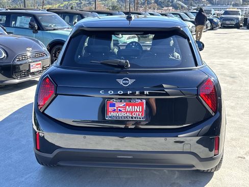 New 2026 MINI Cooper 4-Door Hardtop image 4