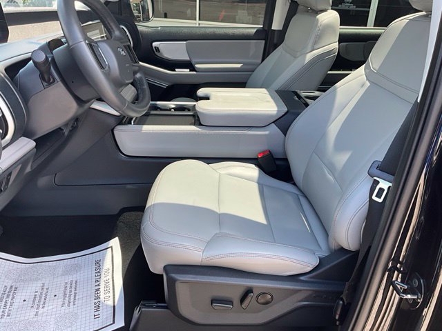 Used 2025 Ford Expedition Max Active RWD image 5