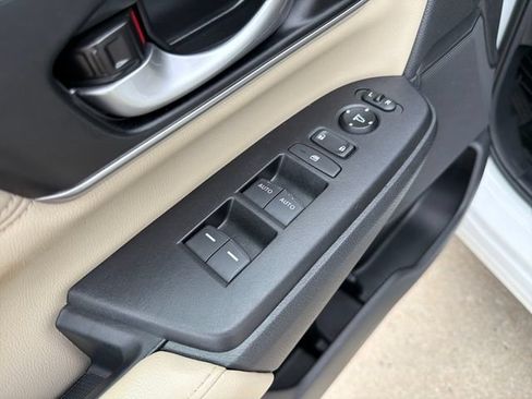 Used 2021 Honda CR-V EX-L image 13