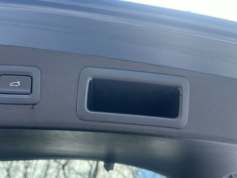 Used 2025 MAZDA CX-5 Carbon Edition image 36