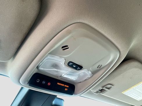 Used 2025 Buick Encore GX Sport Touring w/ Comfort Package image 17