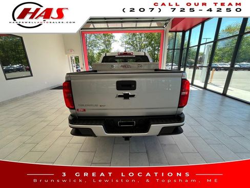 Used 2018 Chevrolet Colorado W/T w/ Custom Special Edition AWD/4WD image 5