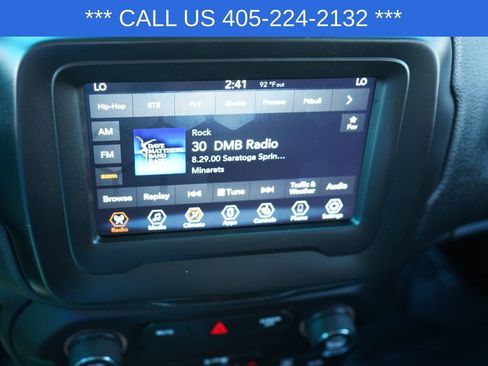 Used 2020 Jeep Renegade Trailhawk w/ Cold Weather Group AWD/4WD image 39