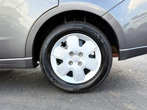 Used 2010 Ford Focus S FWD image 35