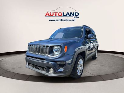 Used 2020 Jeep Renegade Latitude w/ UConnect 8.4 Nav Group