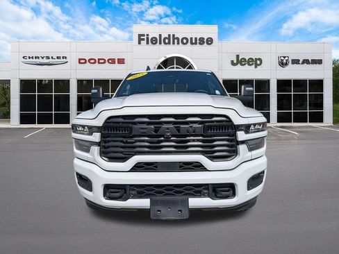 Used 2025 RAM 2500 Big Horn AWD/4WD image 9
