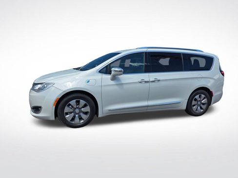 Used 2020 Chrysler Pacifica Limited w/ Advanced Safetytec Group FWD image 4