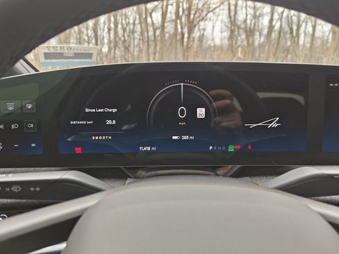 Used 2024 Lucid Air Pure RWD image 22
