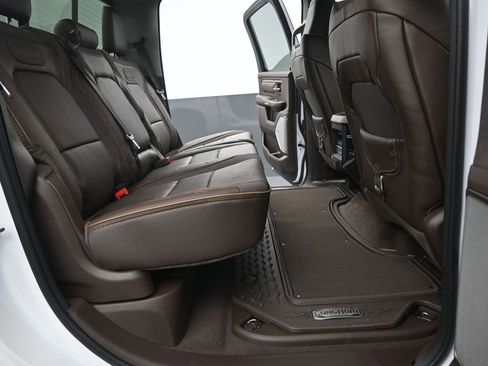 New 2025 RAM 1500 Limited image 15