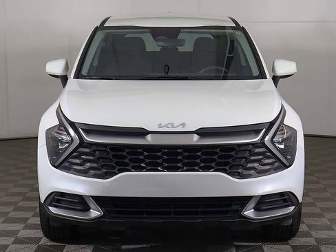 Used 2023 Kia Sportage LX image 10