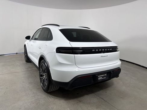 Certified 2025 Porsche Macan 4 Electric image 3