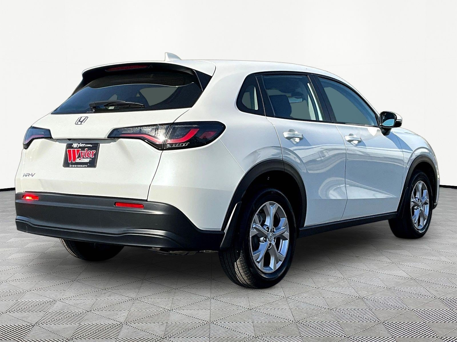 Used 2024 Honda HR-V LX image 6