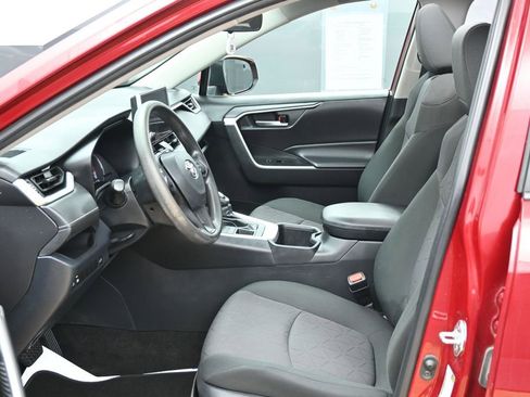 Used 2023 Toyota RAV4 XLE w/ Convenience Package AWD/4WD image 18