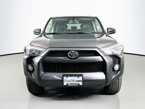 Used 2016 Toyota 4Runner SR5 Premium AWD/4WD image 3